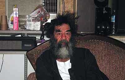 Saddam Hoessein vlak na zijn arrestatie